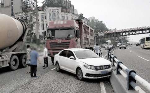 ��·��ͨ�¹ʓp���r���f(xi��)�h��(sh��)�����x19ƪ��