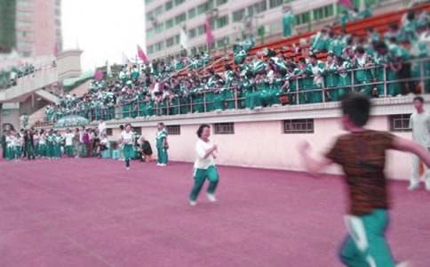 �\(y��n)��(d��ng)��(hu��)�]ĻʽУ�L���o��ͨ��28ƪ��